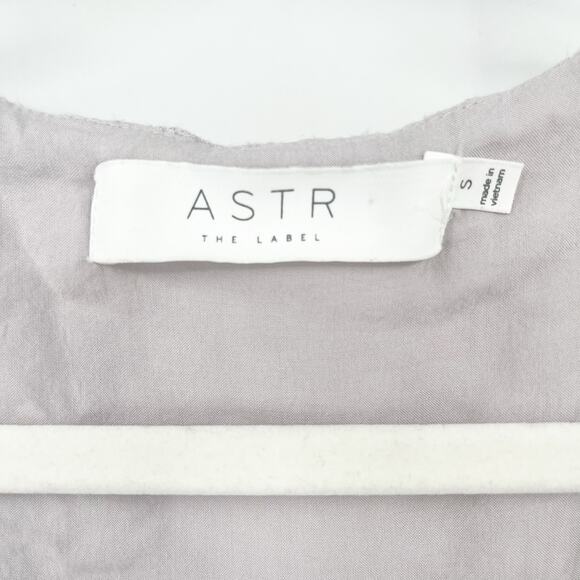 ASTR Womens Modest Embroidered Short Sleeve Tie Wrap Midi Dress‎ Size S Lavender - Picture 6 of 11